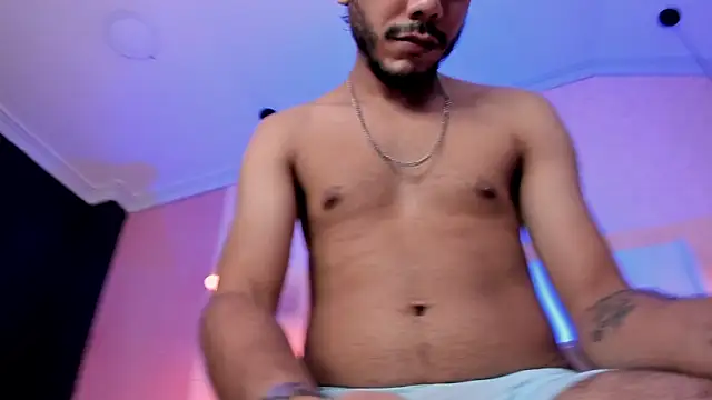 Boss_Domiinator webcam