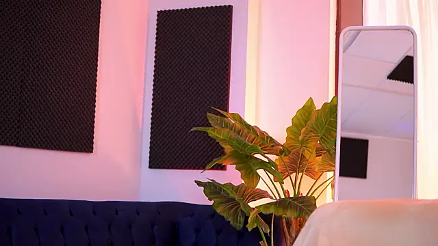 TiffanyBlaize webcam