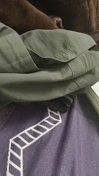 cyanidecuriosity (M young) - To buy a phone