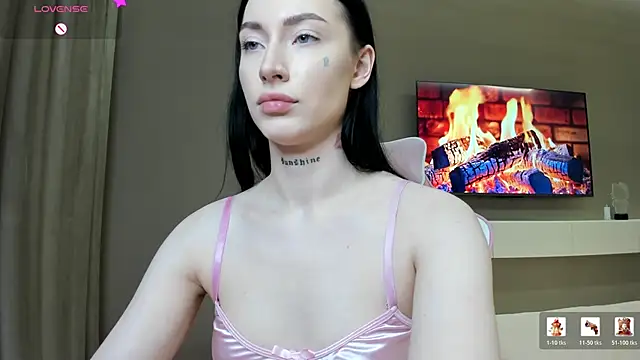 JenniferQueen11 webcam