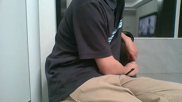 nole_china7 (Ask my age) - talk / fun / cum