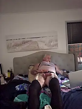 Preview of handsolo_porn