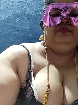 tamilthanushri webcam