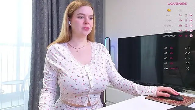 lovly_bambi (F young) - 10 spank ass