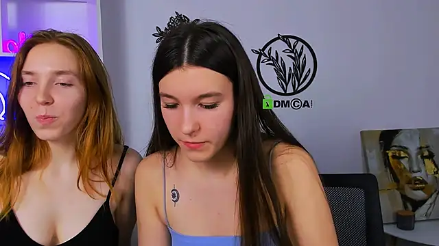 stella_flower (G teen) - lesbian kiss