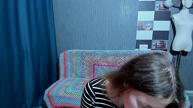 pa1e_pr1ncess - Pa1e_pr1ncess's free webcam