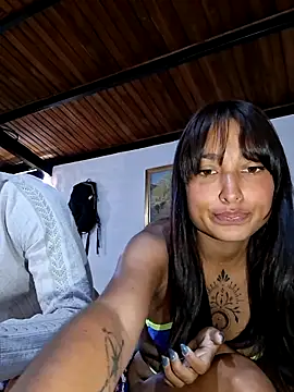 Bonnie_Clydeee webcam