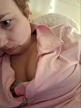 MilfyMrsRobinson webcam