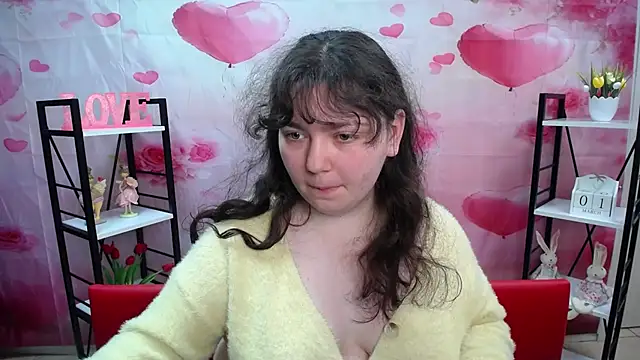 NeonilaLisova webcam