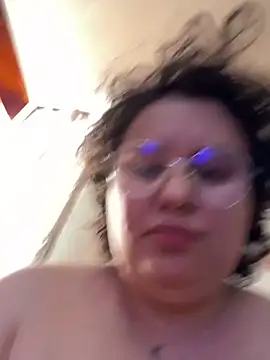 RavenEllieUniverse webcam