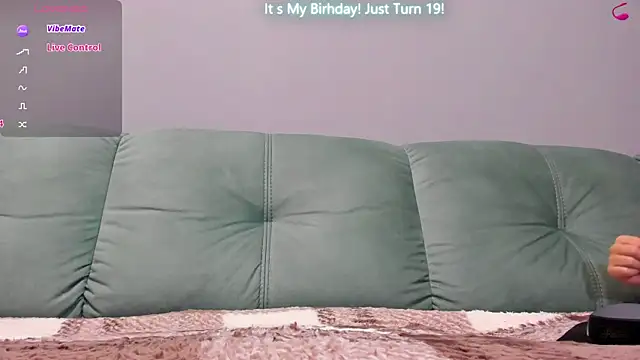 18teengirl3 - 18teengirl3's free webcam