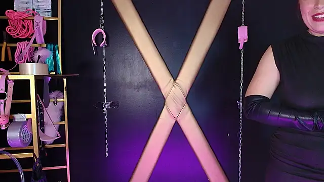 Morgana_N_Aithana webcam