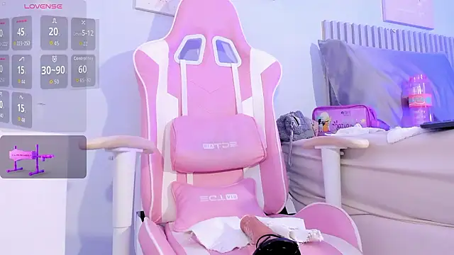 ori_whore - Ori_whore's free webcam - UK Sex Cams