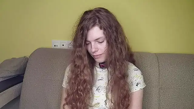 rayanenlia (F young) - Gentle touches on my belly