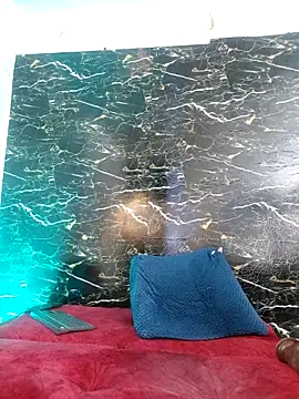 crislingery_dolli webcam