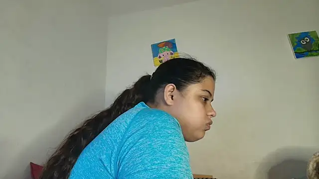 luisahot_9727 webcam