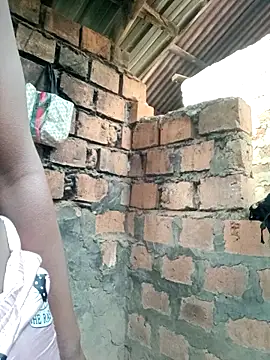 Black_juicy24 webcam