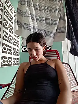 Webcam Model (-Nicol)  is live.Free join now!