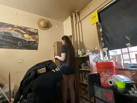 Snowbunnycake_131 webcam