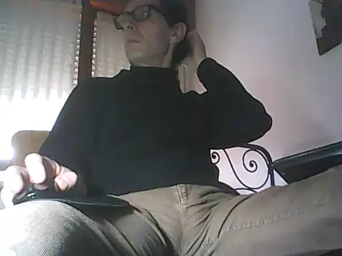 moro_ra - Moro_ra's free webcam - UK Sex Cams