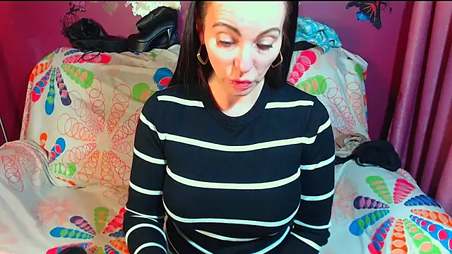 milflovelyxxx webcam