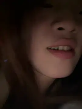 美女littleqiu在线直播