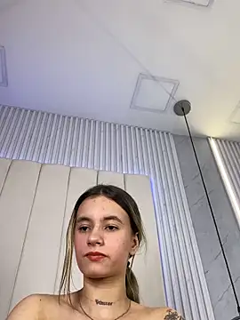 Webcam Model (JuliaColemann)  is live.Free join now!