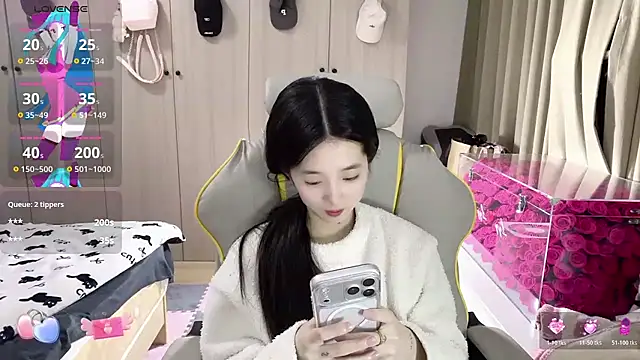 oioi-666 - OiOi-666's free webcam