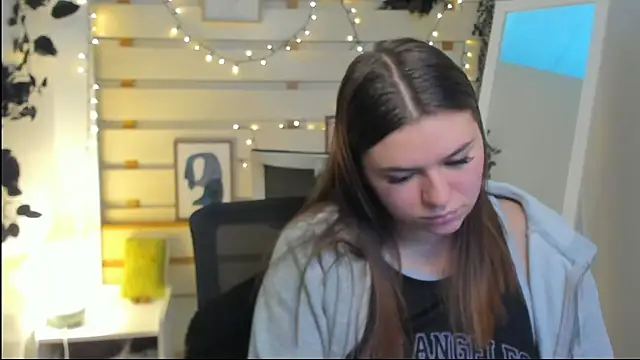 Josephine_Kiss webcam