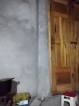 lmc-zz - Lmc-zz's free webcam