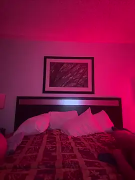 mohawkgirl21 - MohawkGirl21's free webcam