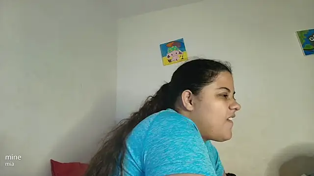 luisahot_9727 webcam