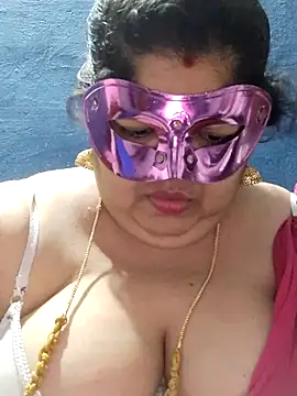 tamilthanushri (F milf) - Pusyy flash