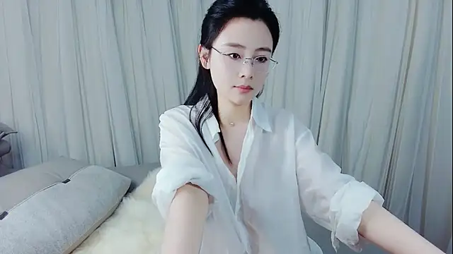 美女HCOCO在线直播