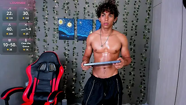 liamvibes212 (M twink) - two finger in my ass