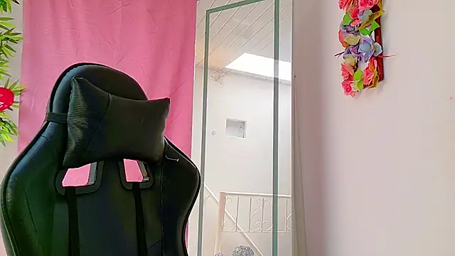 scarlet-jonesx (Ask my age) - BLOWJOB