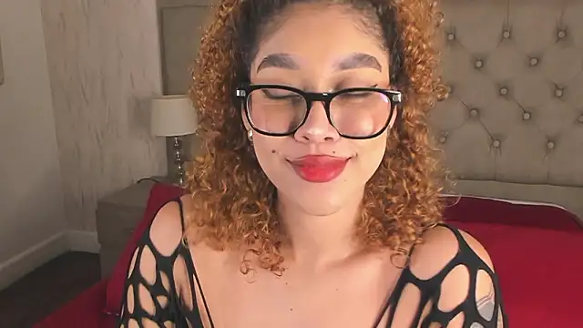 Sienna_brunette webcam