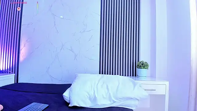 jackandrosse_ (F young) - show pussy + oli 🥵