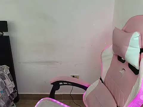 charllottehorny18 webcam