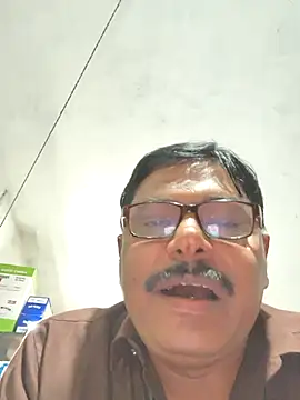 srmotrs (Ask my age) - Public cum show