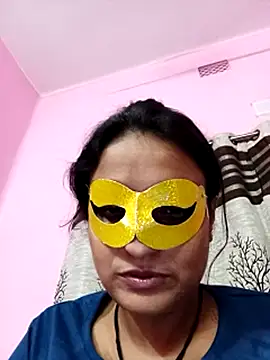 Webcam Model (Gullapi)  is live.Free join now!