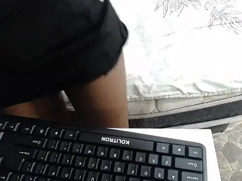 cooperhott (F teen) - help me reach my target daddy