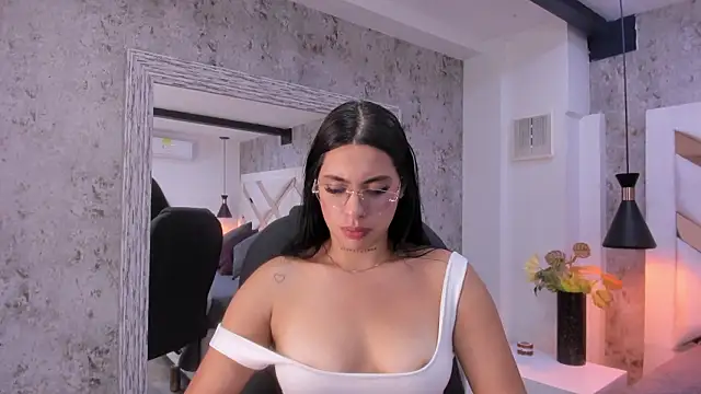 Vanessa_Rain_ webcam