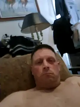 curiouscock38 webcam