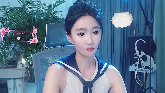 美女feifei-love在线直播