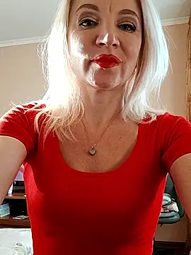 Webcam Model (MiraStar984)  is live.Free join now!