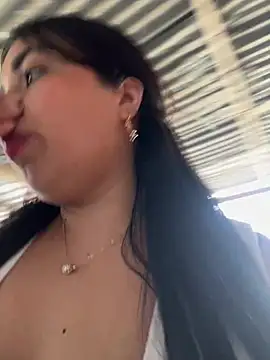 Webcam Model (_SARA_69)  is live.Free join now!