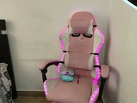 charllottehorny18 webcam