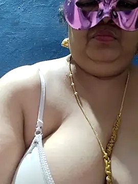 tamilthanushri webcam