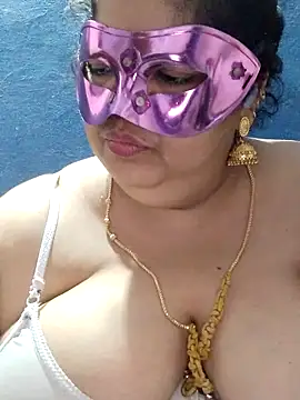 tamilthanushri webcam